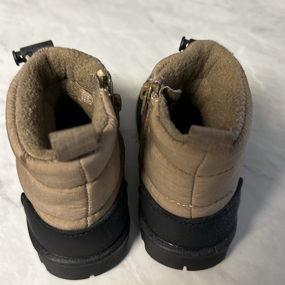 Zara boots Good condition - Picture 2 of 2